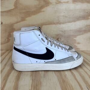 Nike - Blazer Mid 77 Vintage - Sneakers - Black - Women's - 9 - CZ1055-100